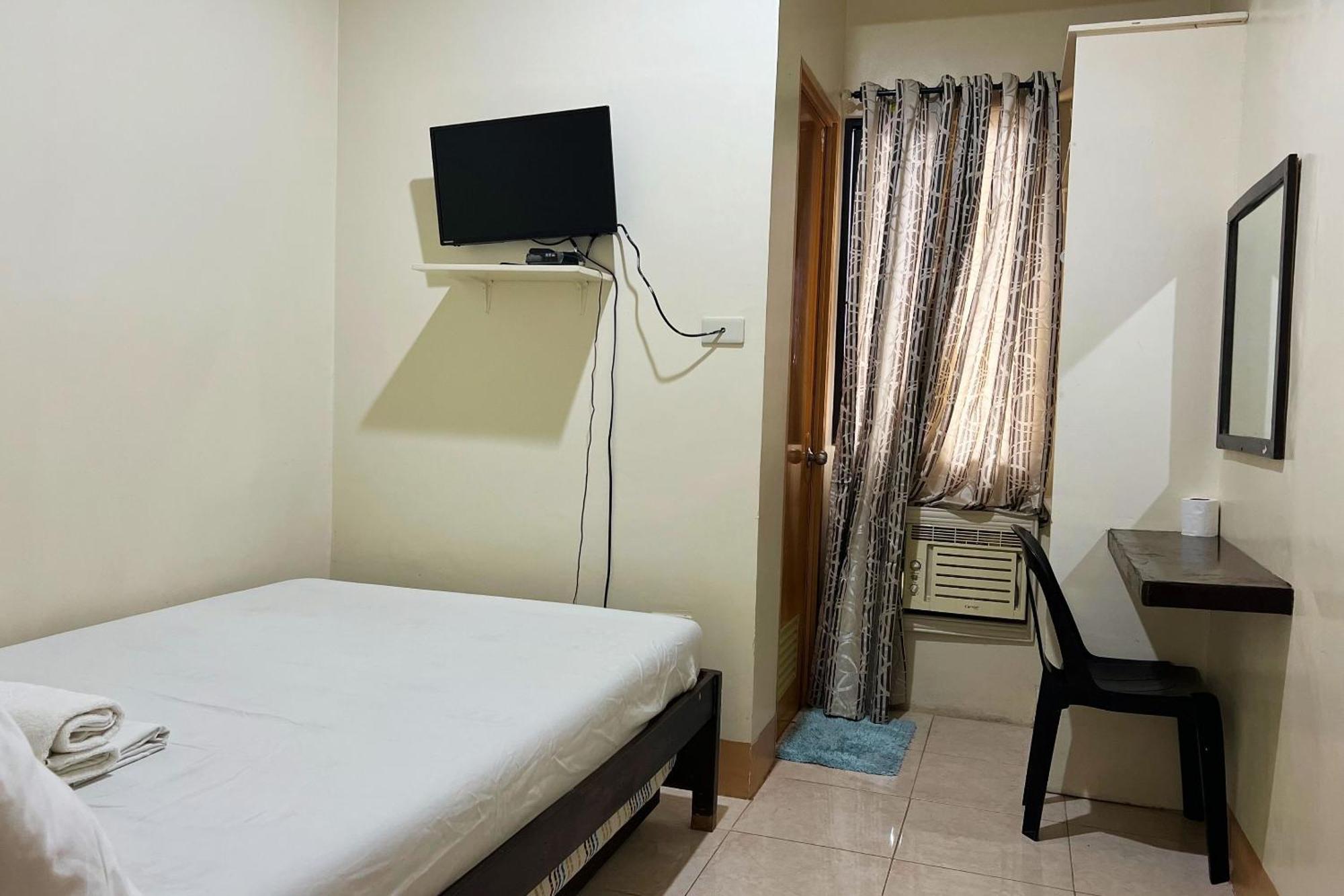 Sta Rosa Inn Iloilo Powered By Cocotel Номер фото